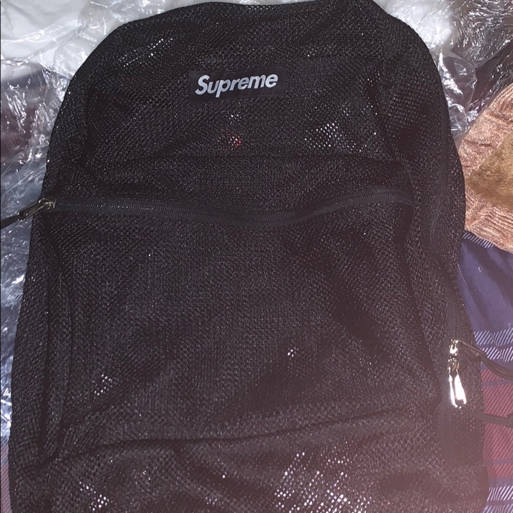 Supreme Backpack - Picture 2 of 3